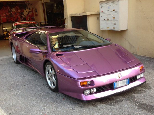 Lamborghini Diablo (Violette)